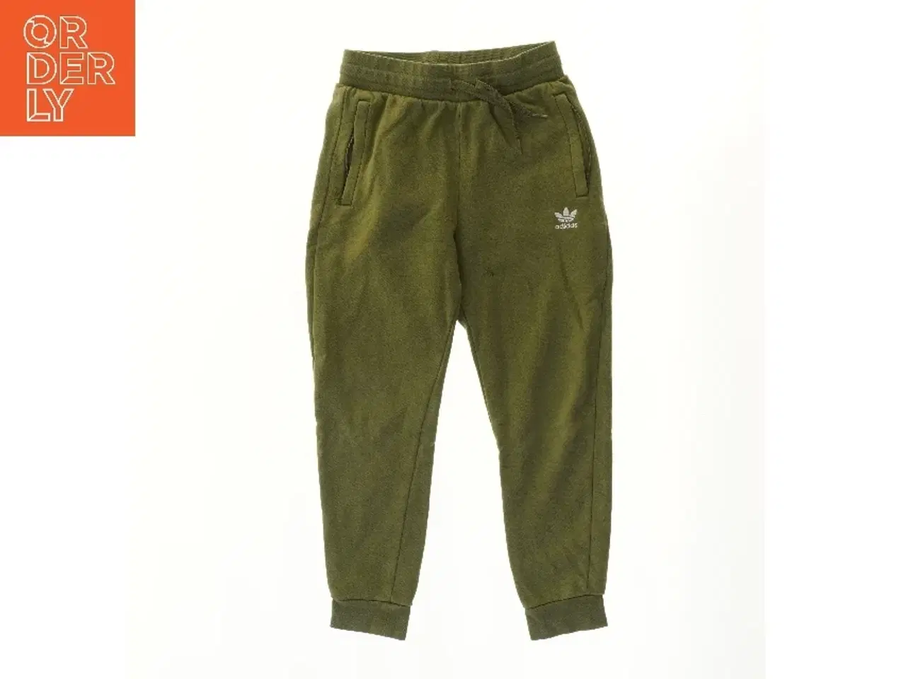 Billede 3 - Grønt Adidas træningssæt til børn fra Adidas (str. 146)