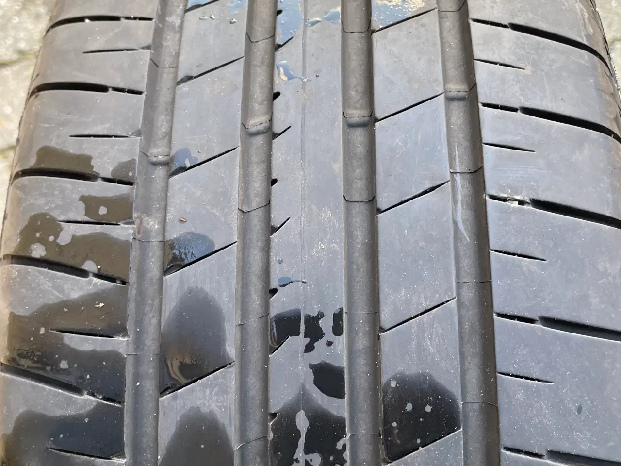 Billede 4 - Bridgestone Turanza T005 sommerdæk (215/55R18 95H)