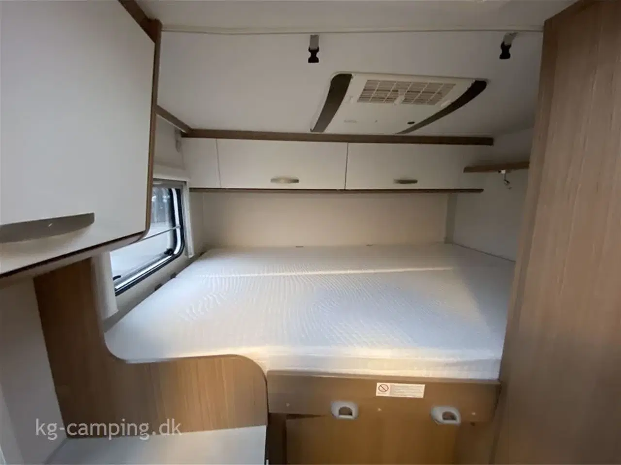 Billede 8 - 2021 - Carado V132 Edition 15 Lille kompakt autocamper under 6 meter, med masser af udstyr