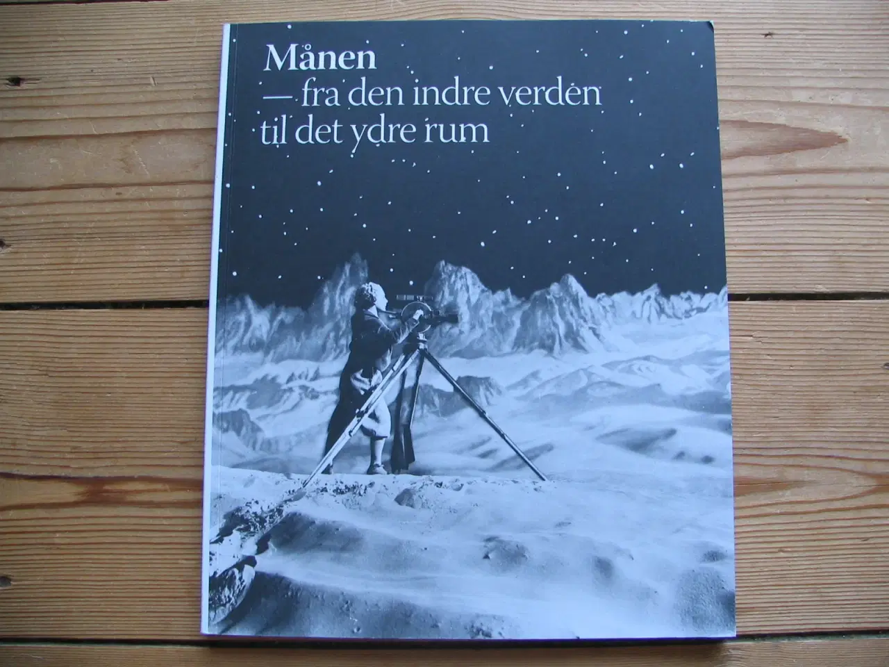 Billede 1 - Månen - fra den indre verden til det ydre rum