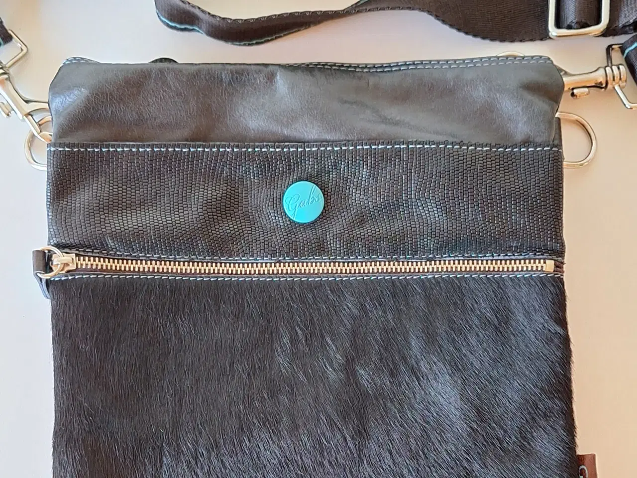 Billede 2 - Ubrugt GABS skuldertaske sælges