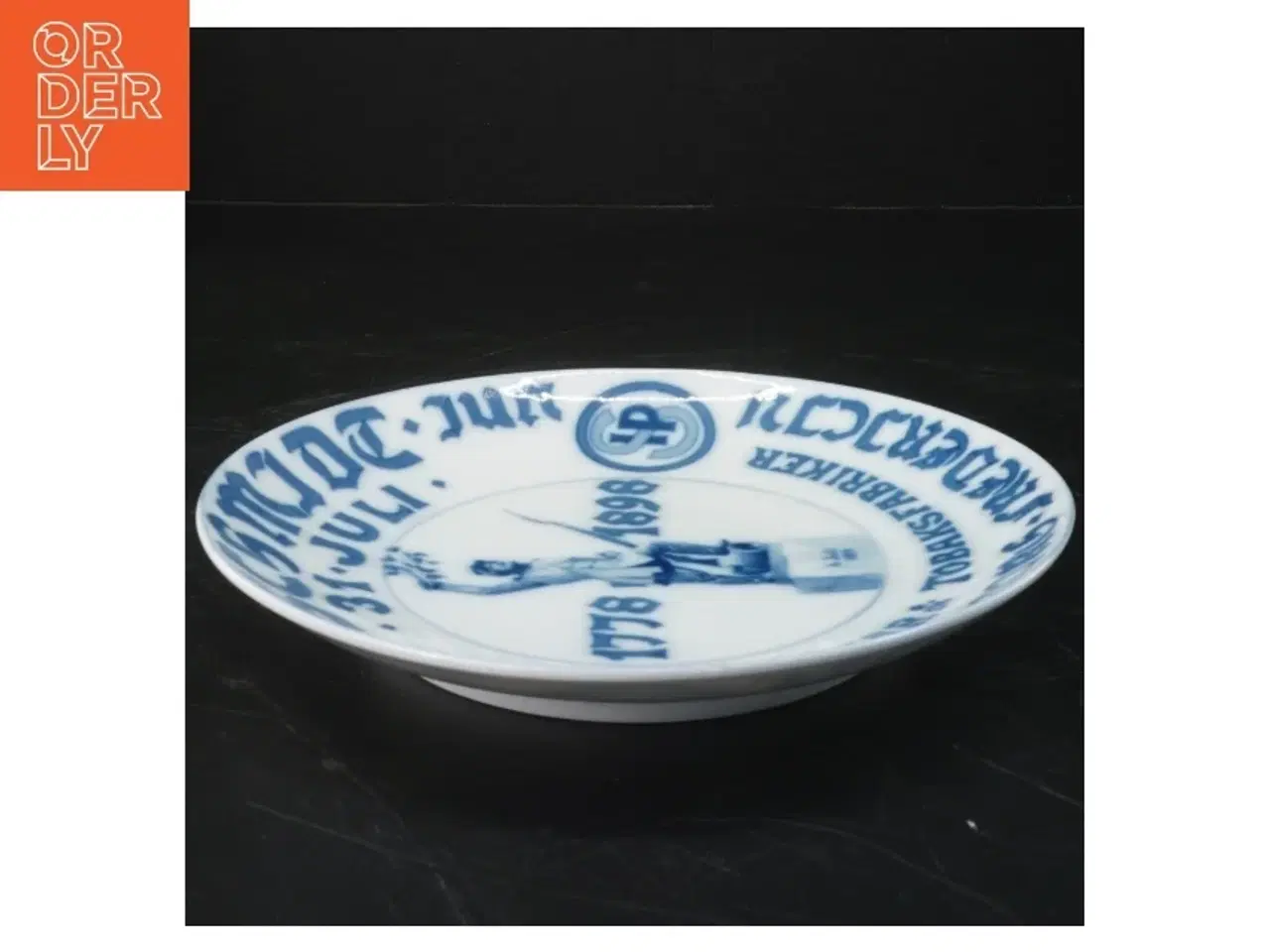 Billede 2 - Dekorativ porcelæn plade fra J.P. Schmidt (str. Ø 21 cm)