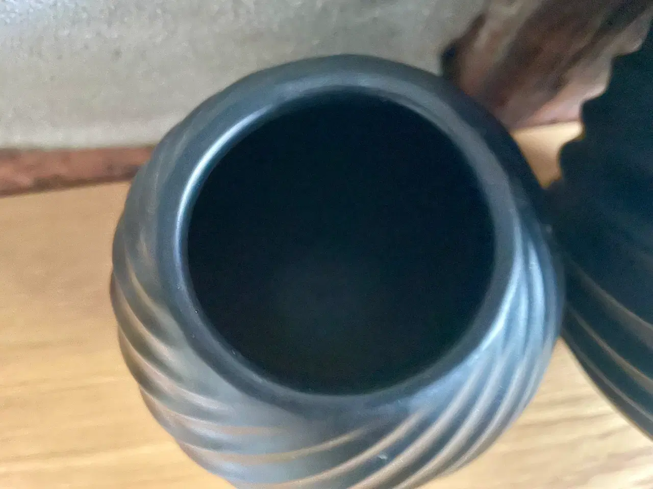 Billede 4 - Morsø vaser 18 + 21cm. Sort