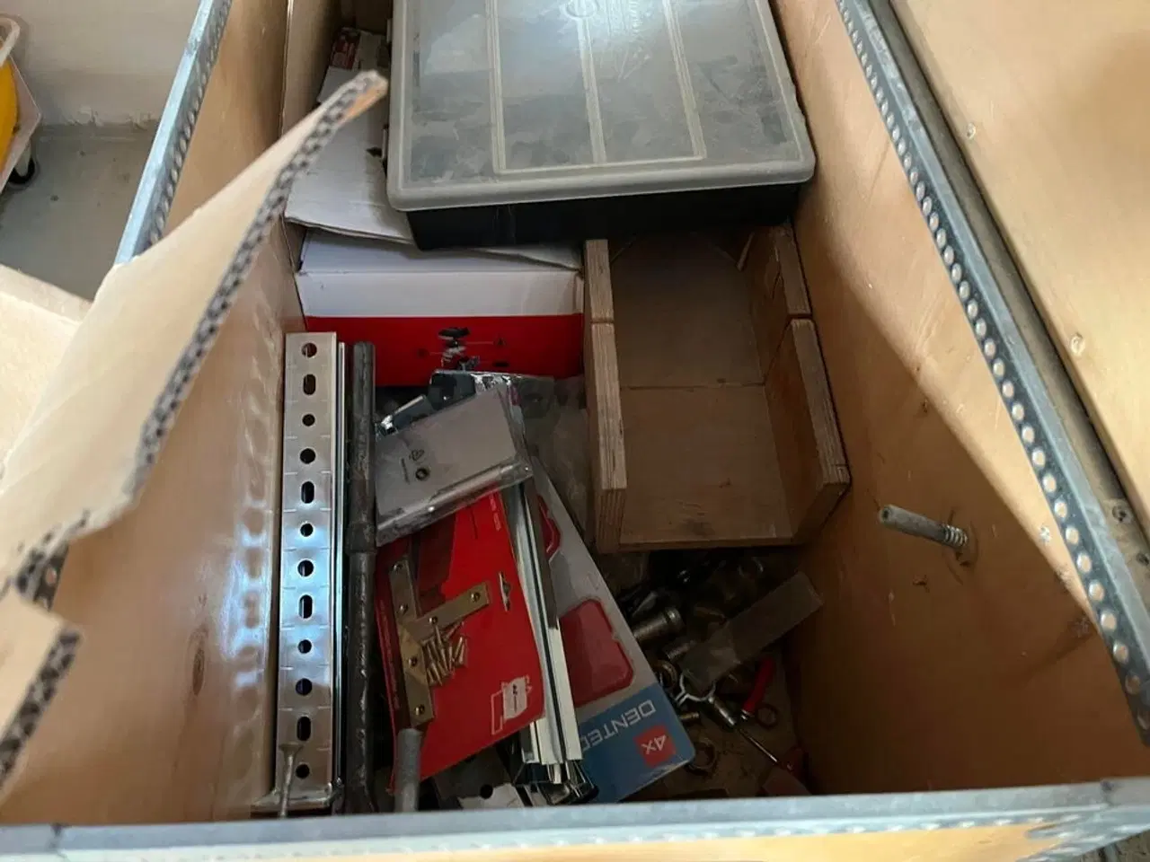 Billede 3 - Div. værktøj og bord