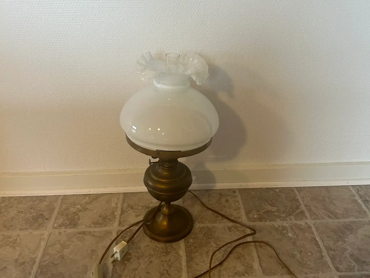 Billede 2 - Antik lampe 