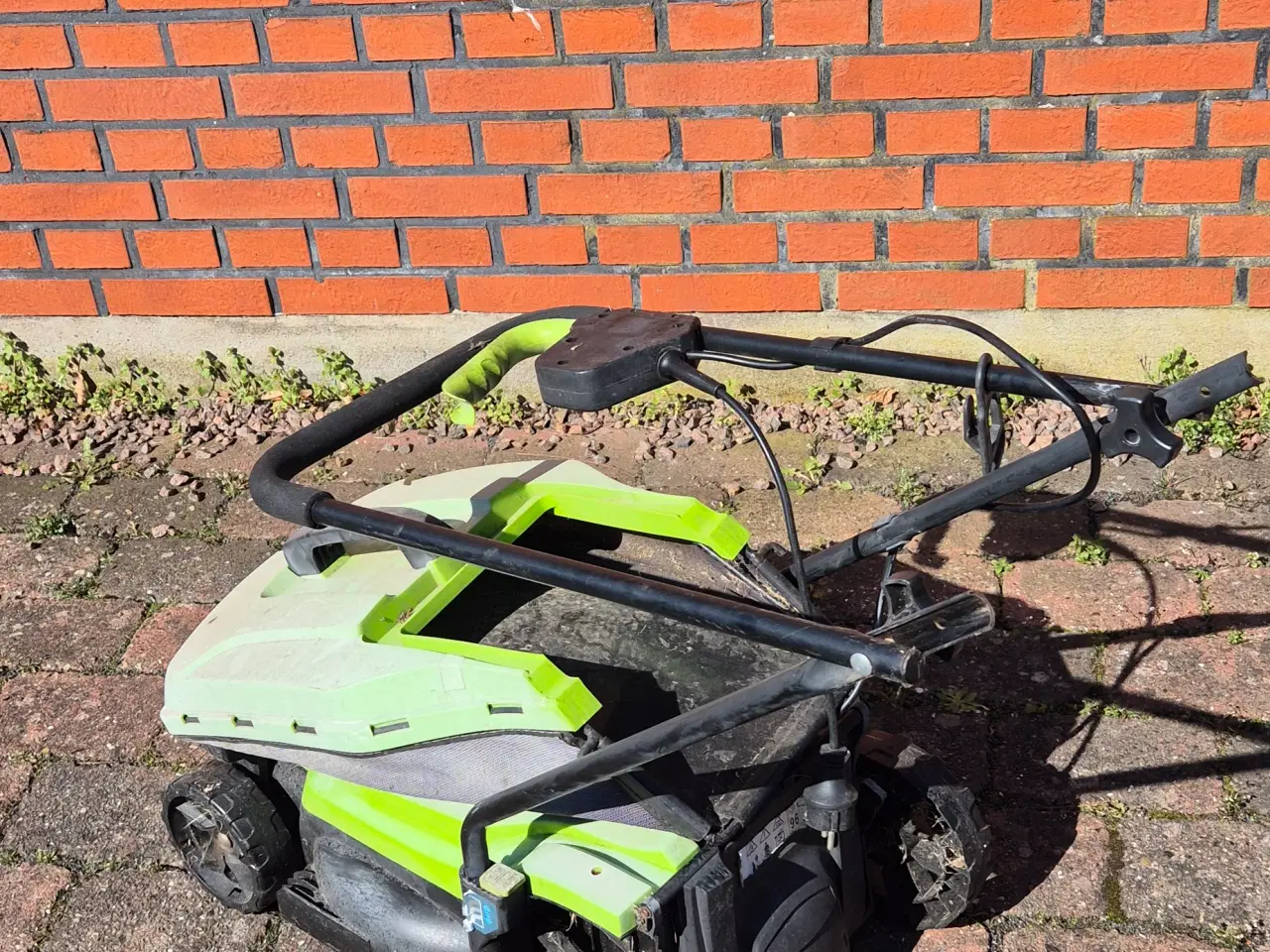 Billede 1 - Plæneklipper 230v 33cm