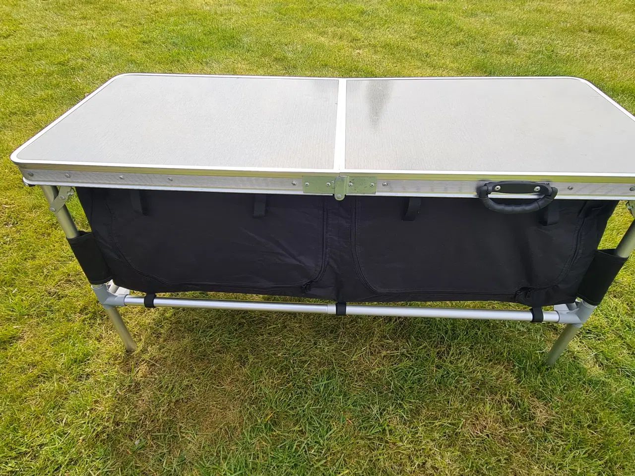 Billede 2 - Campingskab