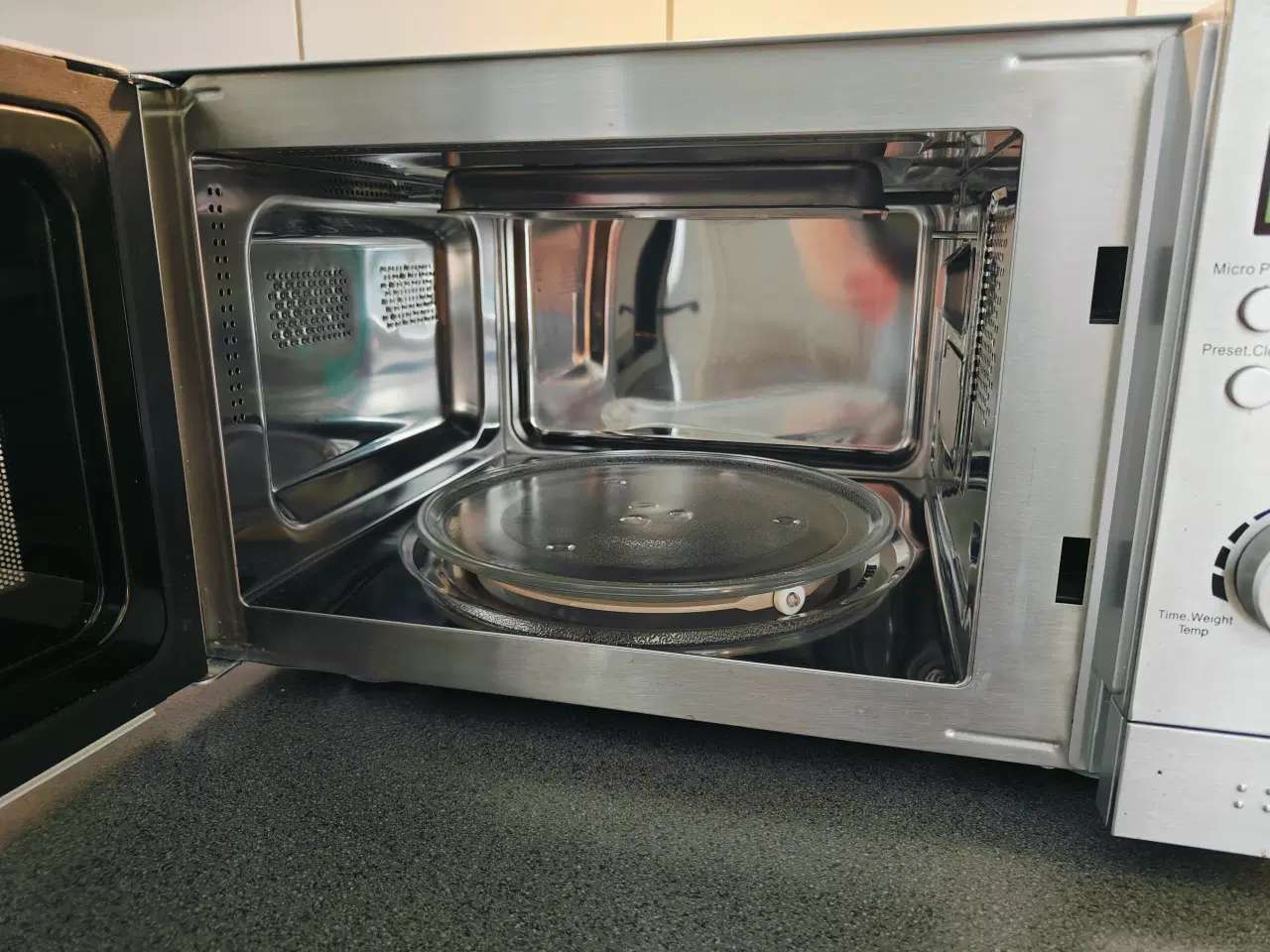 Billede 3 - EPIQ Mikroovn med konvektion og grill 1000W
