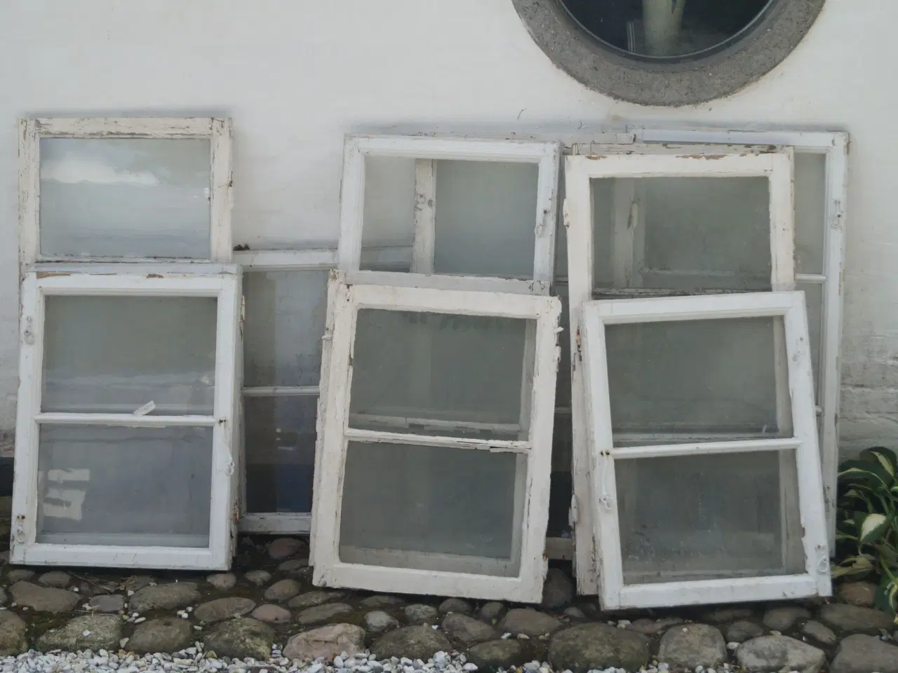 Billede 1 - Antikke vinduesrammer