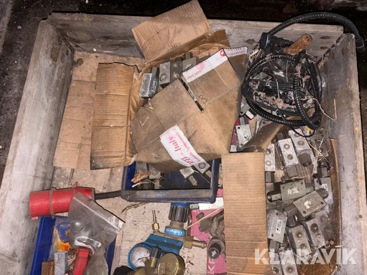 Billede 4 - Lot hydraulikfittings, drejestål, kæder og svejseudstyr