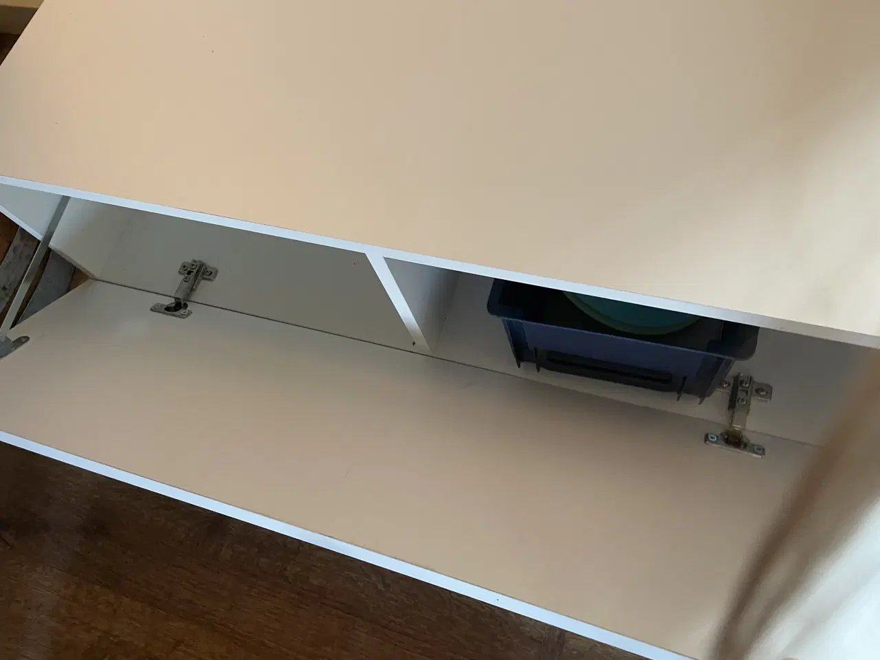 Billede 5 - Tv-bord - et stort og et lille.