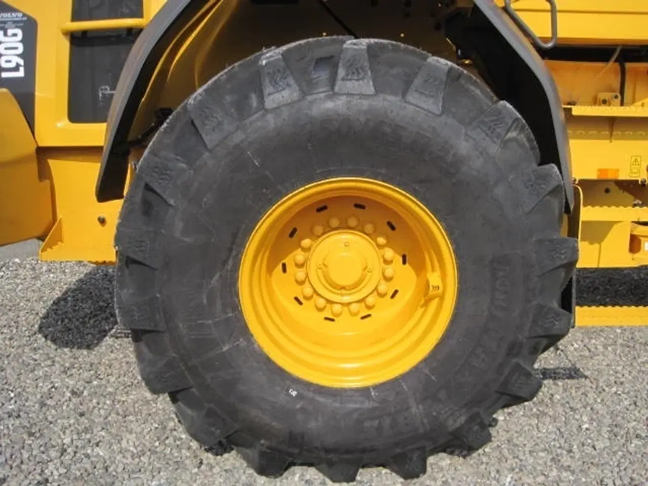 Billede 1 - Volvo 750/65R26 Traktor hjul