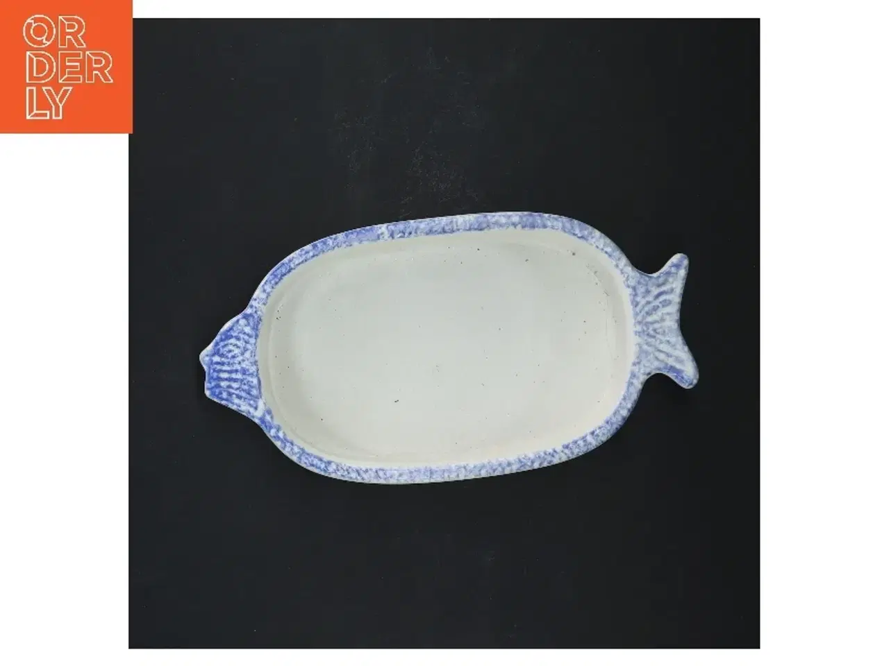 Billede 1 - Keramisk fiskeformet fad med blå kant fra Svana's Collection (str. 21x11x3,5 cm)