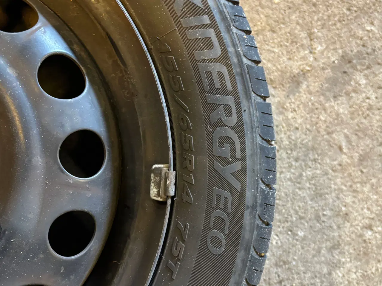 Billede 3 - Sommerdæk på stålfælge
