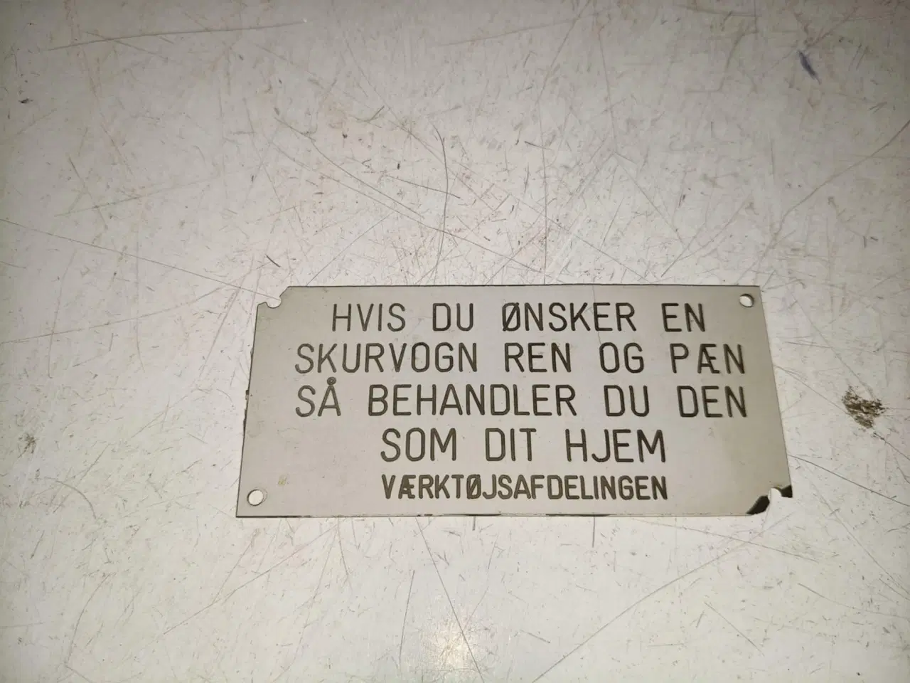 Billede 1 - super fedt lille skilt ikke et man se så tit