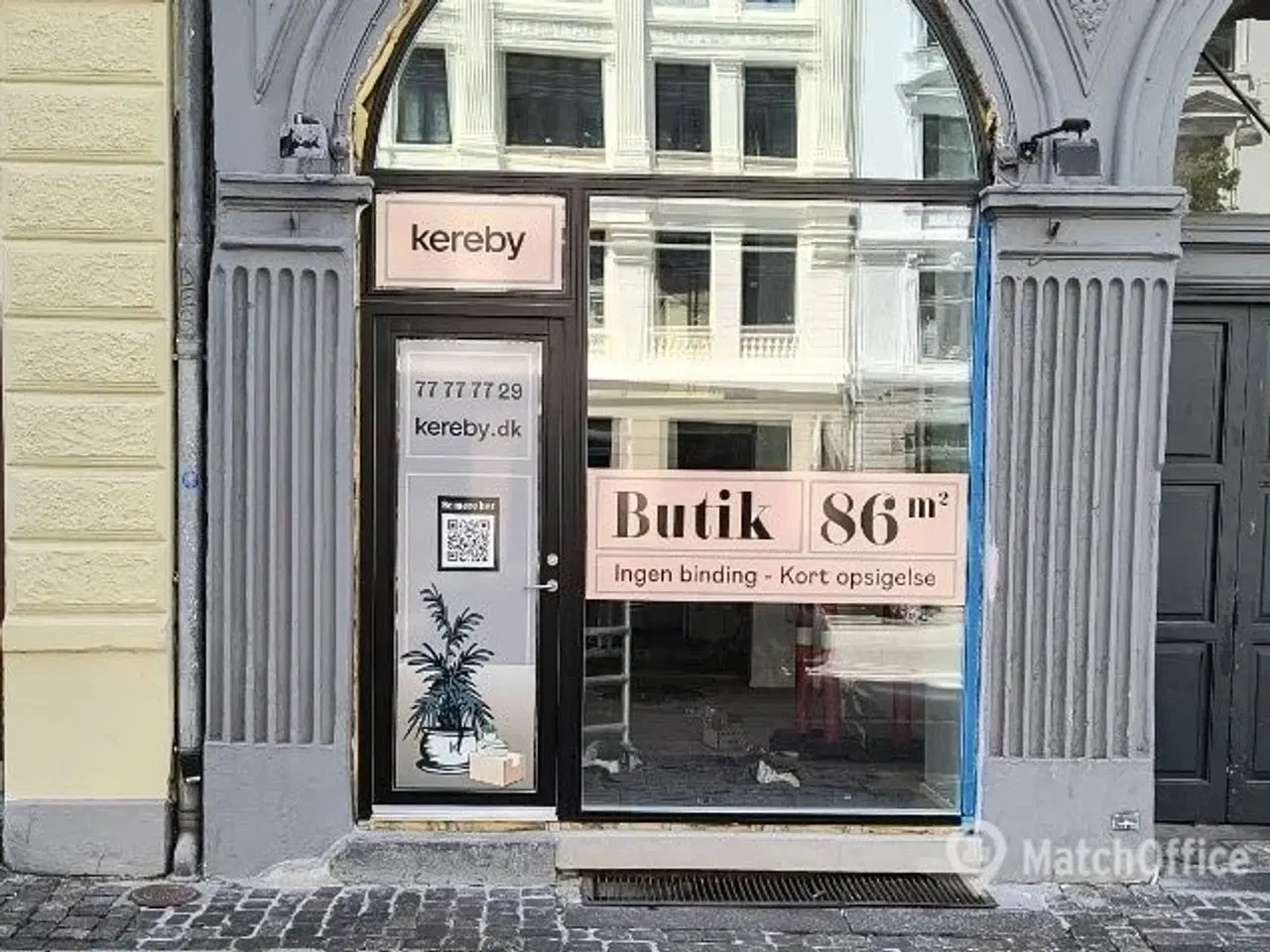 Billede 1 - Butik med stor synlighed – mellem søerne og Nørreport