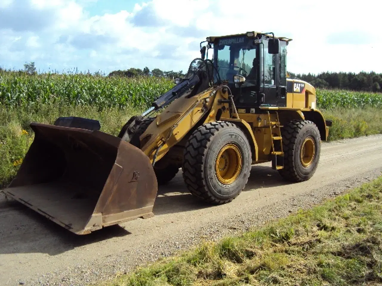 Billede 2 - CAT 930H Gummiged
