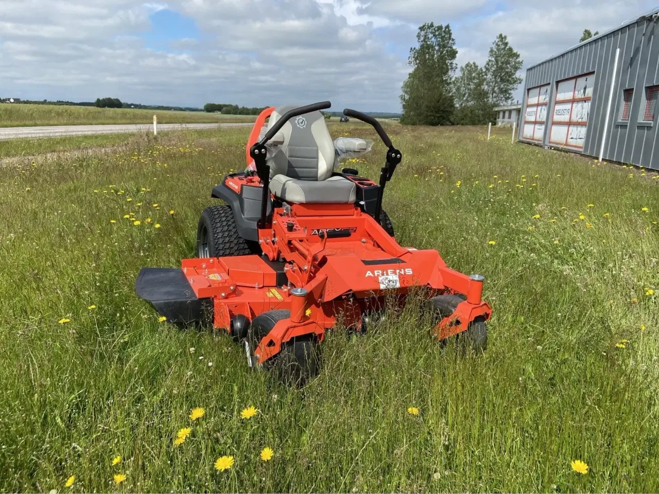 Billede 1 - DEMO - Ariens Apex 52" SD