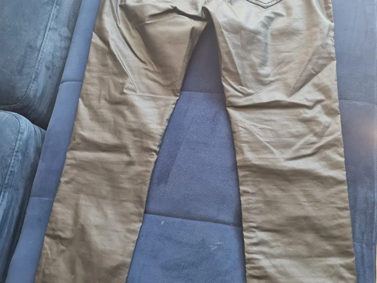 Billede 5 - Sorte jeans str 29 fra Numph 