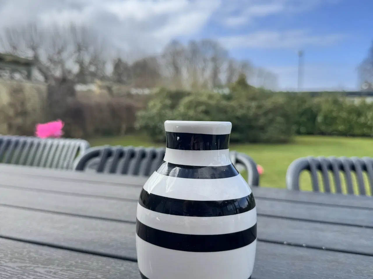 Billede 1 - Lille Kahler vase sorte striber