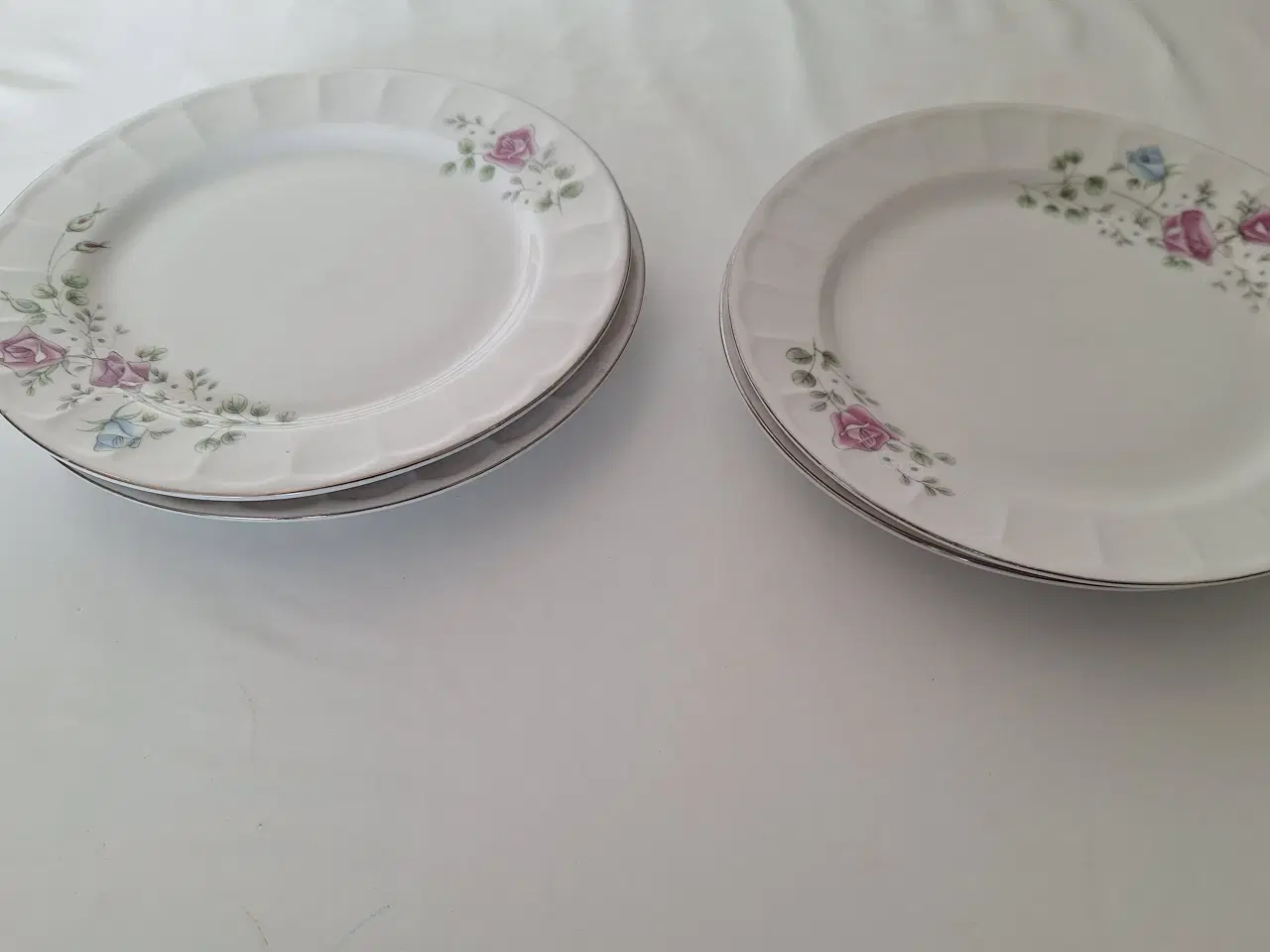 Billede 2 - Tallerkener