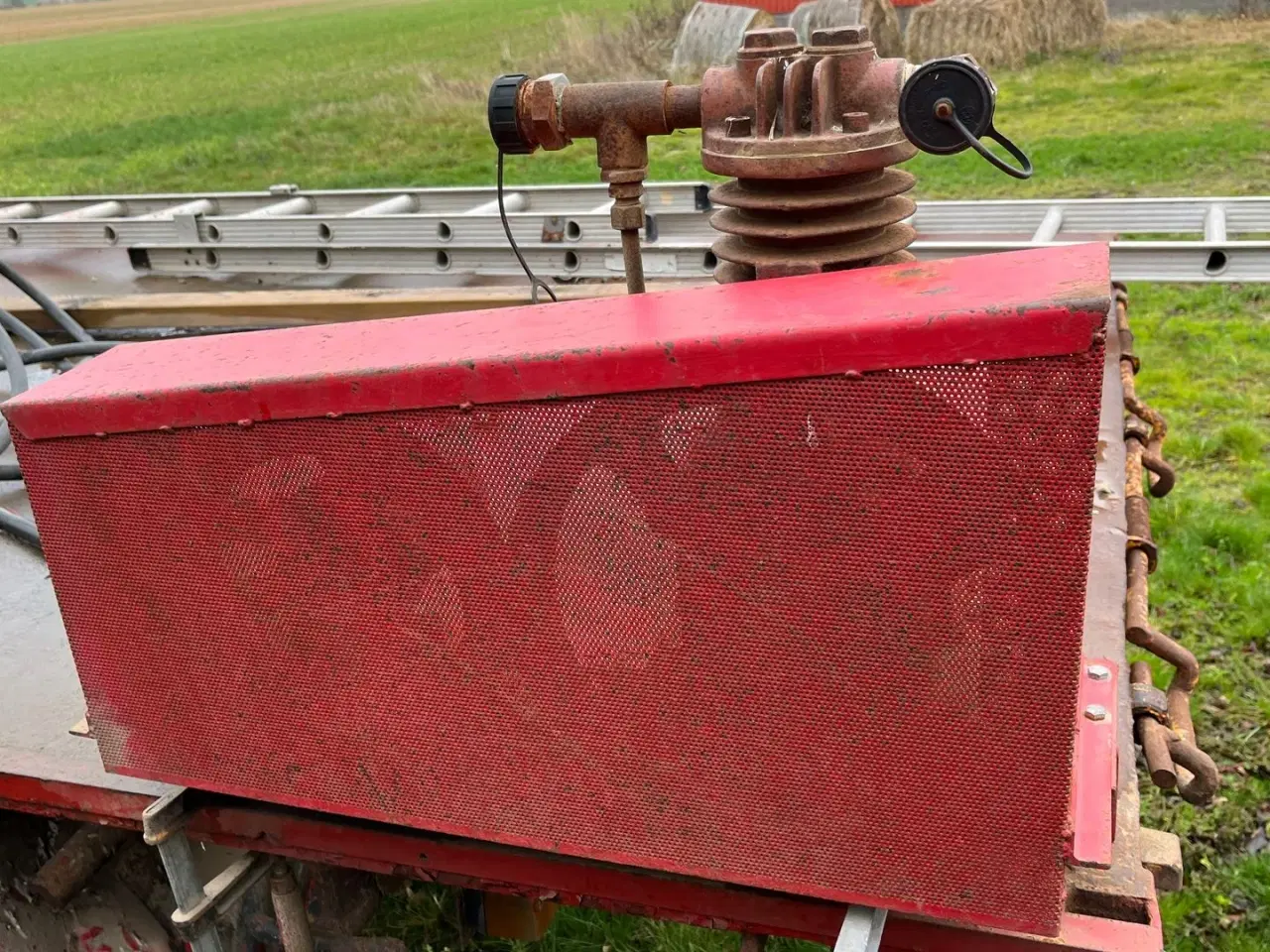 Billede 6 - Dalsø 2500 Kg traktor tank 3 punkt 4650 liter + pumpe + flowmåler