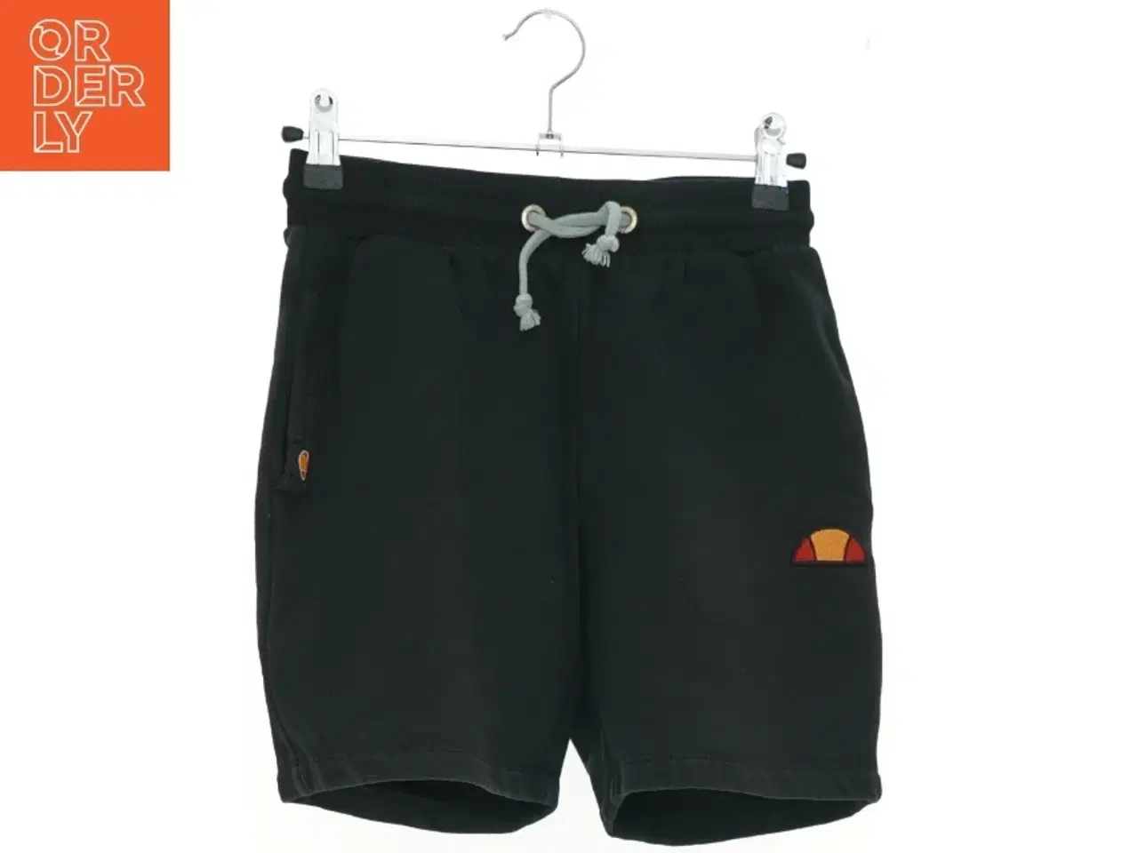 Billede 1 - Ellesse shorts (str. 146 cm)