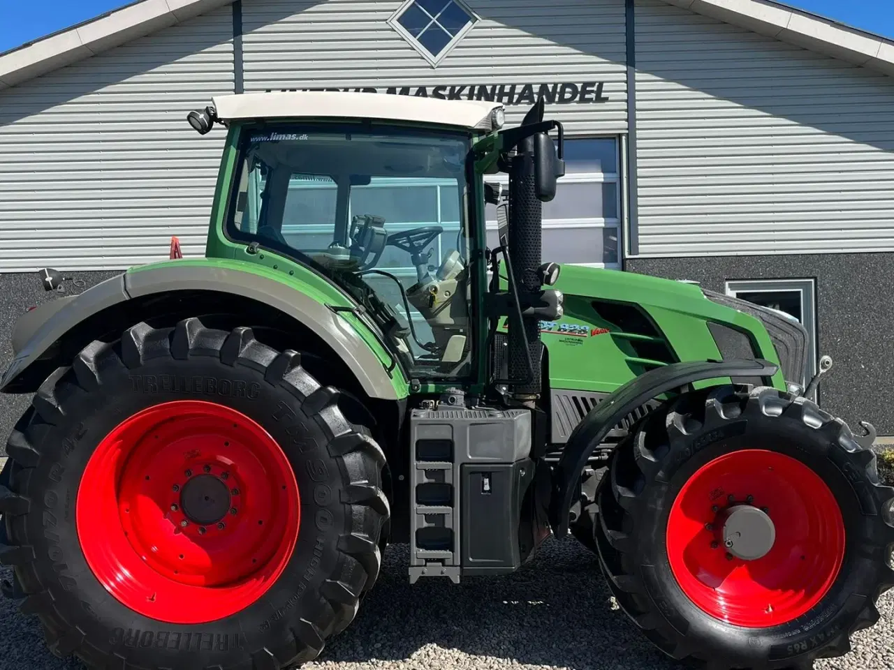 Billede 8 - Fendt 828 Profi model. Meget flot traktor med nye fordæk.