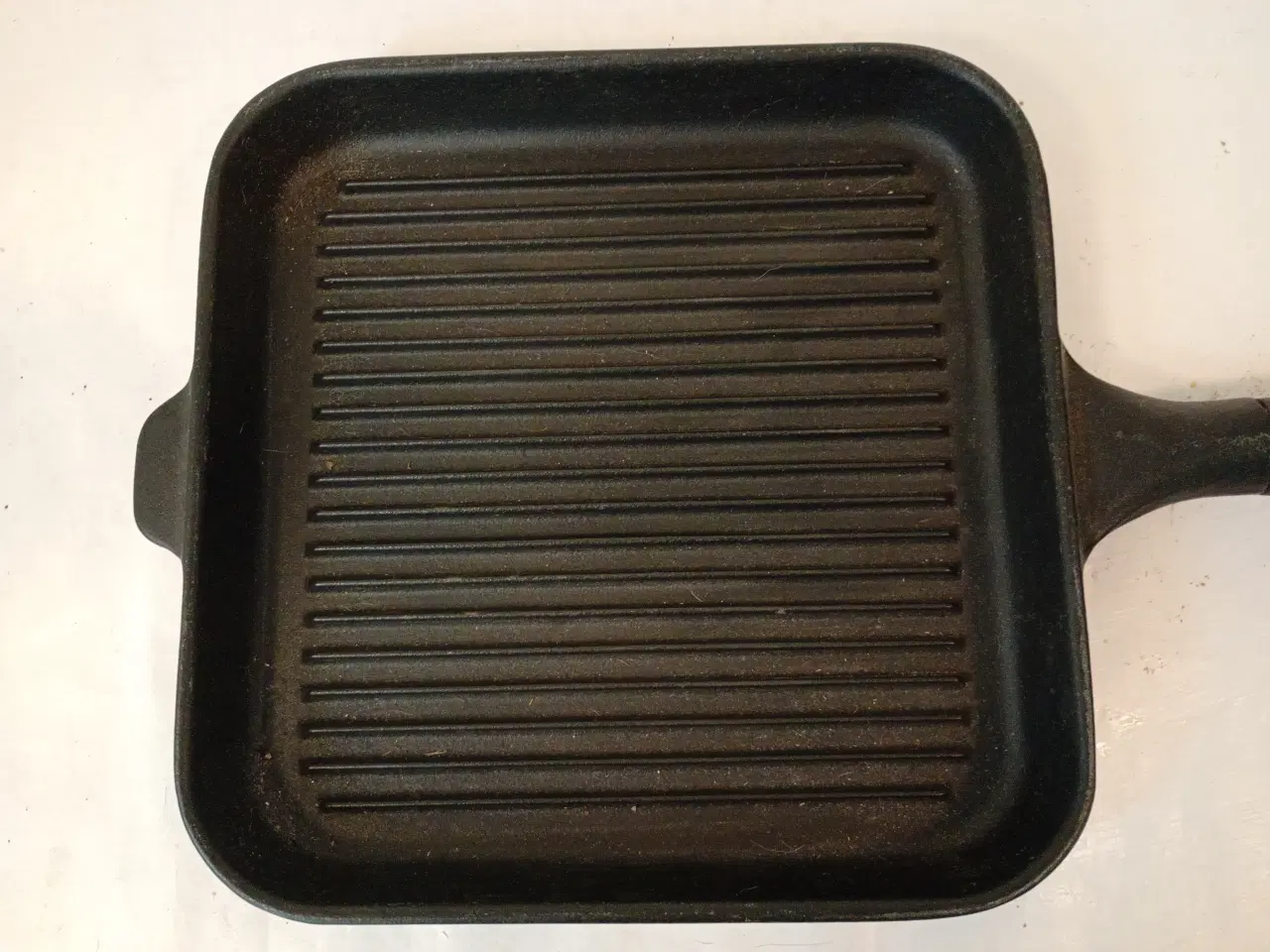 Billede 4 - STOR STØBEJERNS GRILLPANDE FRA COPCO MED TEAKGREB