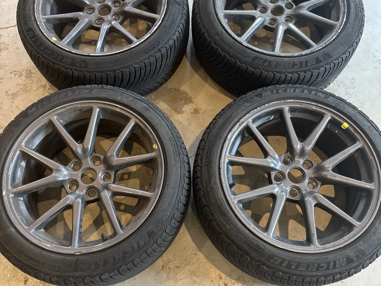 Billede 1 - Tesla 18” fælge med Michelin vinterdæk med TPMS 