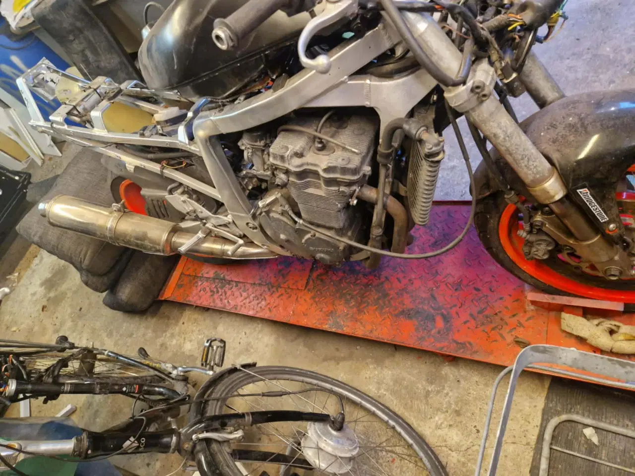 Billede 15 - Dele til Suzuki gsxr 750 sælges