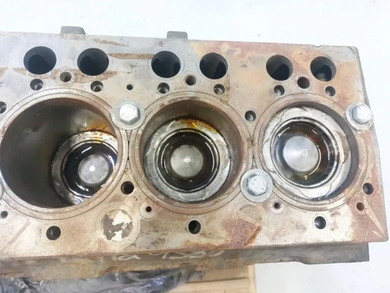 Billede 16 - Massey Ferguson 9380 Motorblok 865477030x