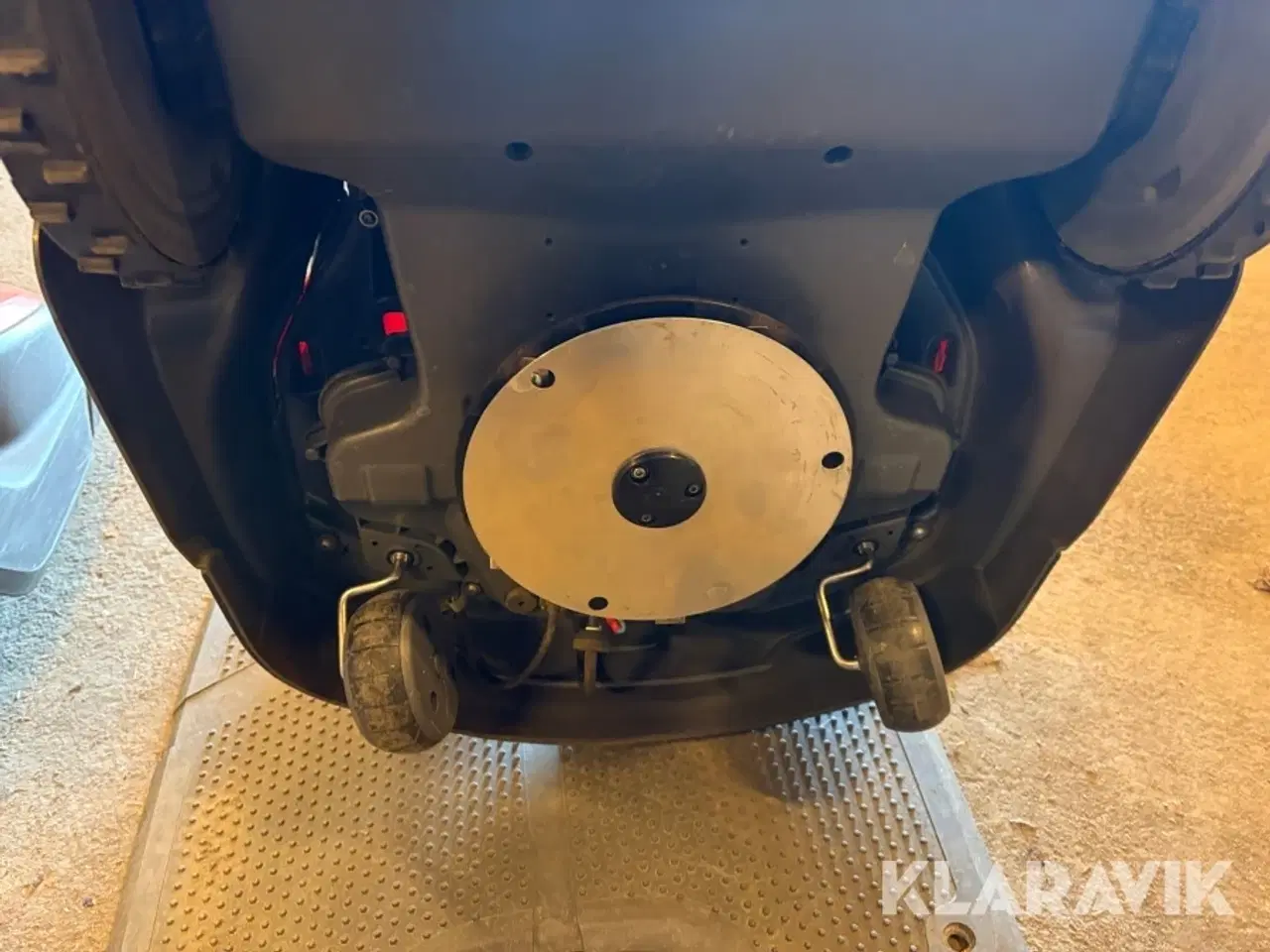 Billede 12 - Robot plæneklipper Husqvarna 550 / 520 2 styk