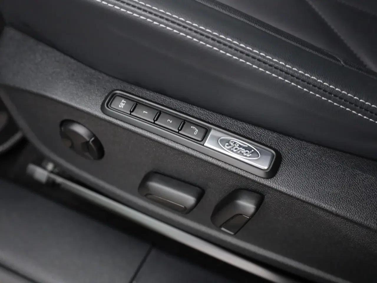 Billede 10 - Ford Capri 77 Premium Extended Range