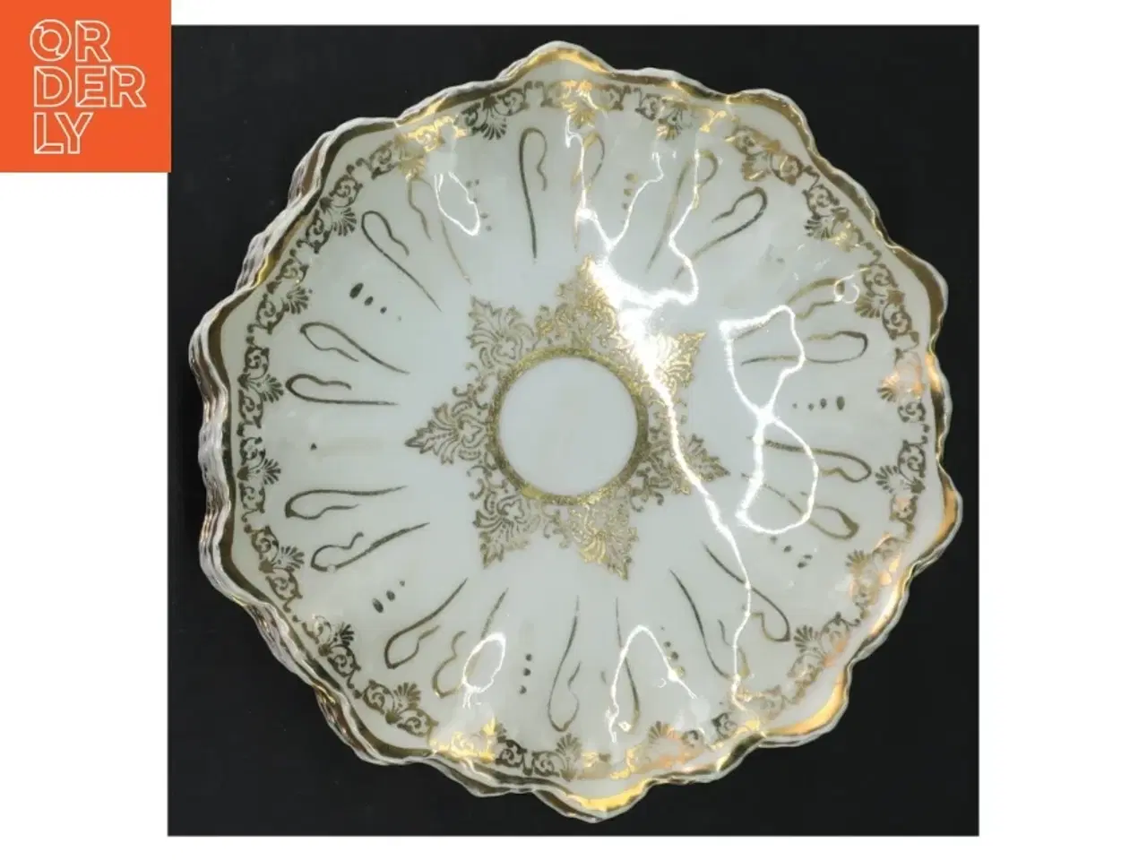 Billede 4 - Porcelænskagetallerkener med guldkant fra M Z (str. Ø. 16 cm)