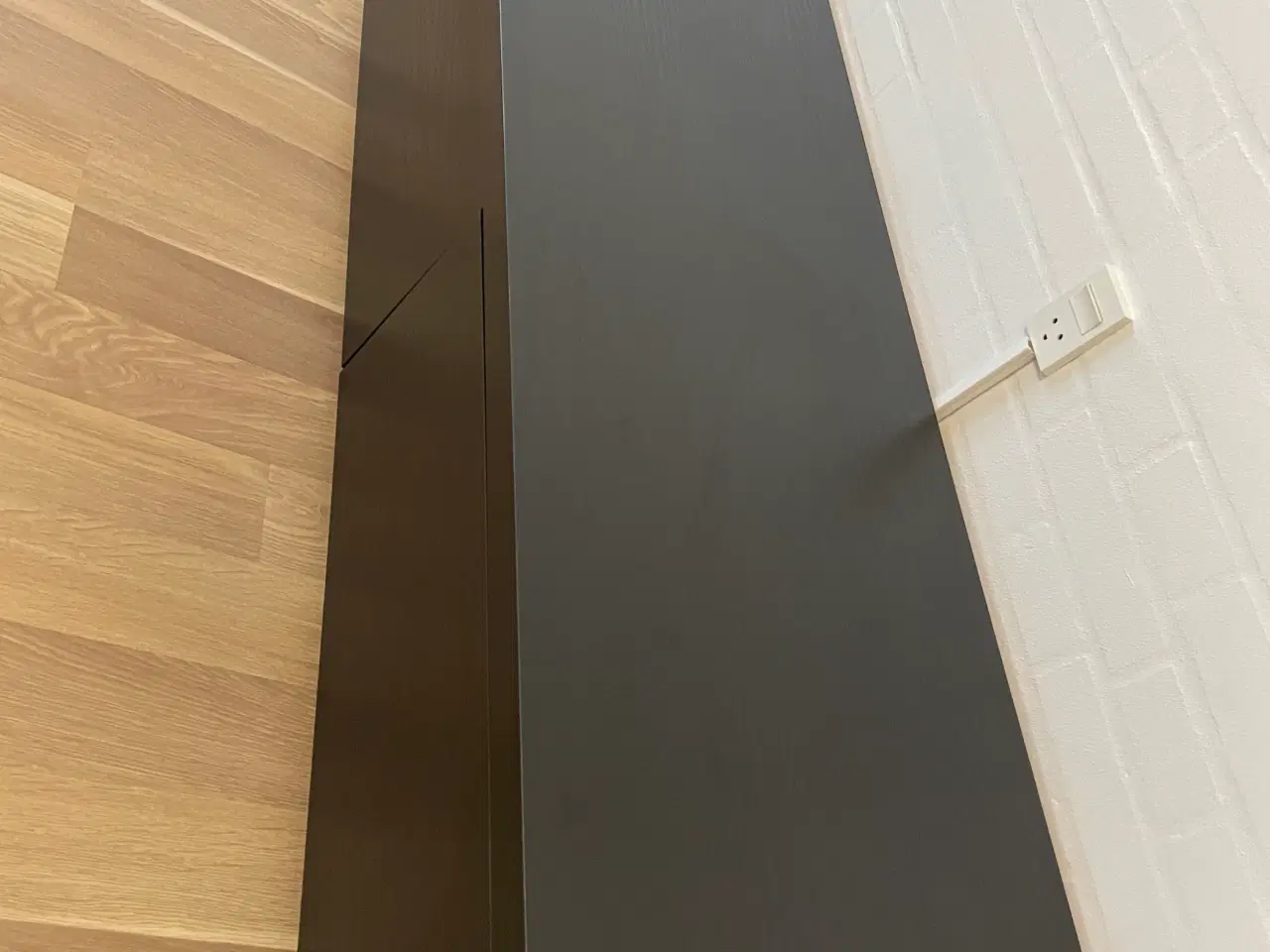 Billede 3 - Stilrent TV-bord sælges!