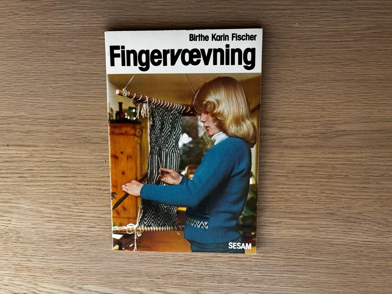Billede 1 - Fingervævning af Birthe Karin Fischer