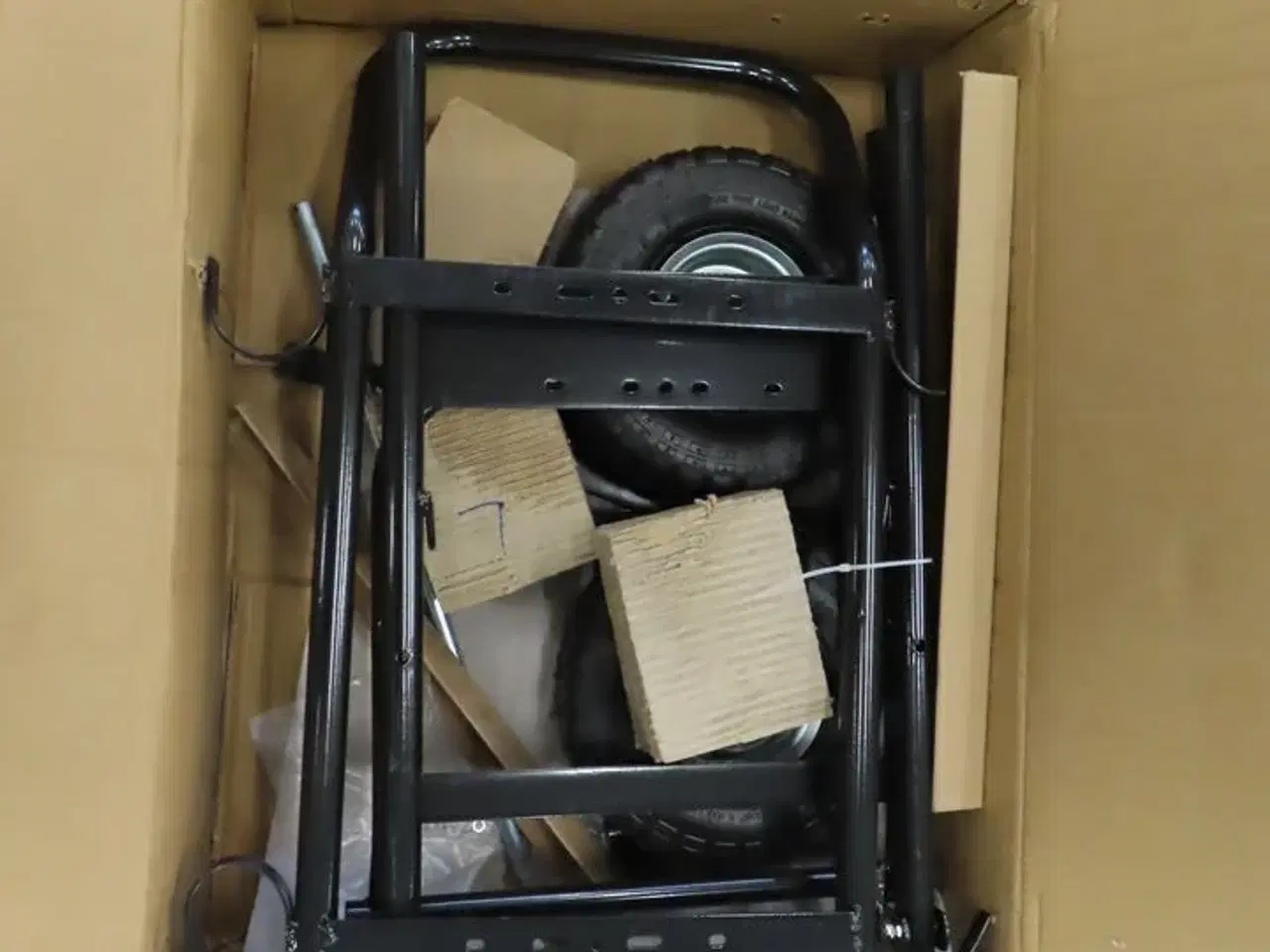 Billede 3 - Gasvandsvarmer på vogn