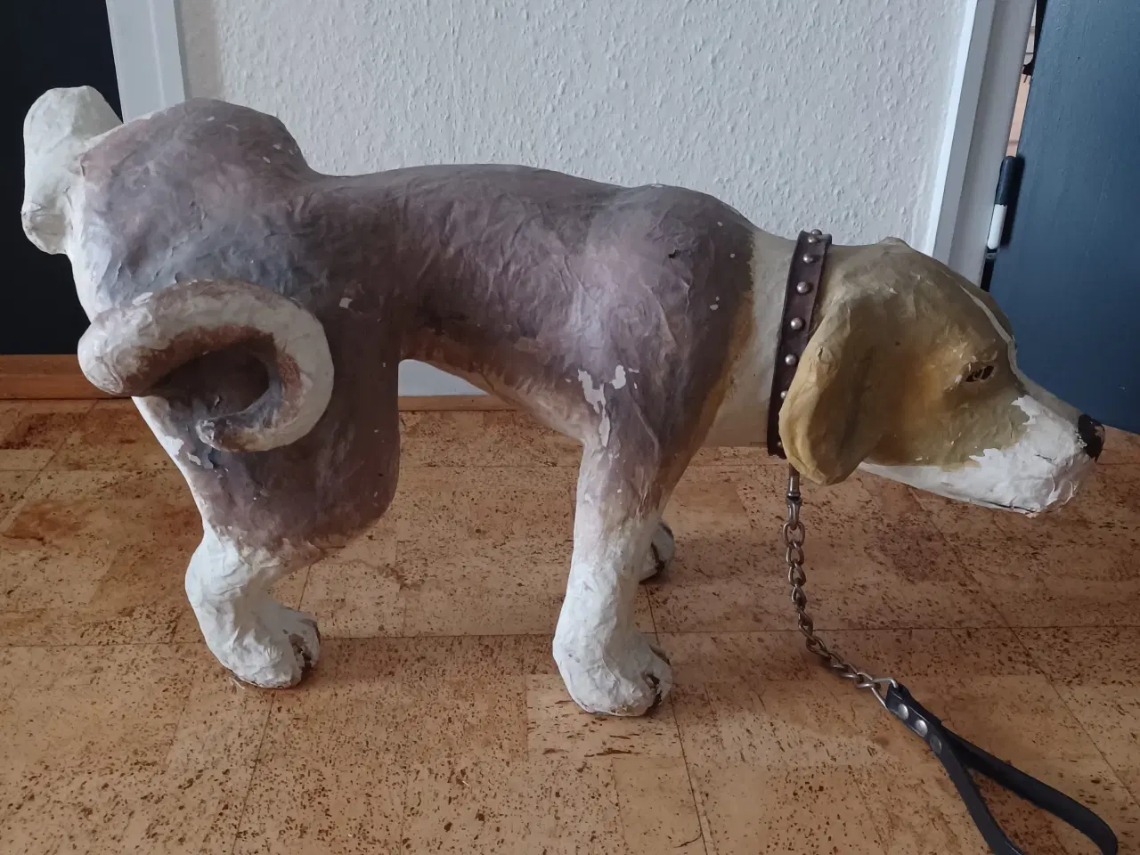 Billede 1 - Papmache hund