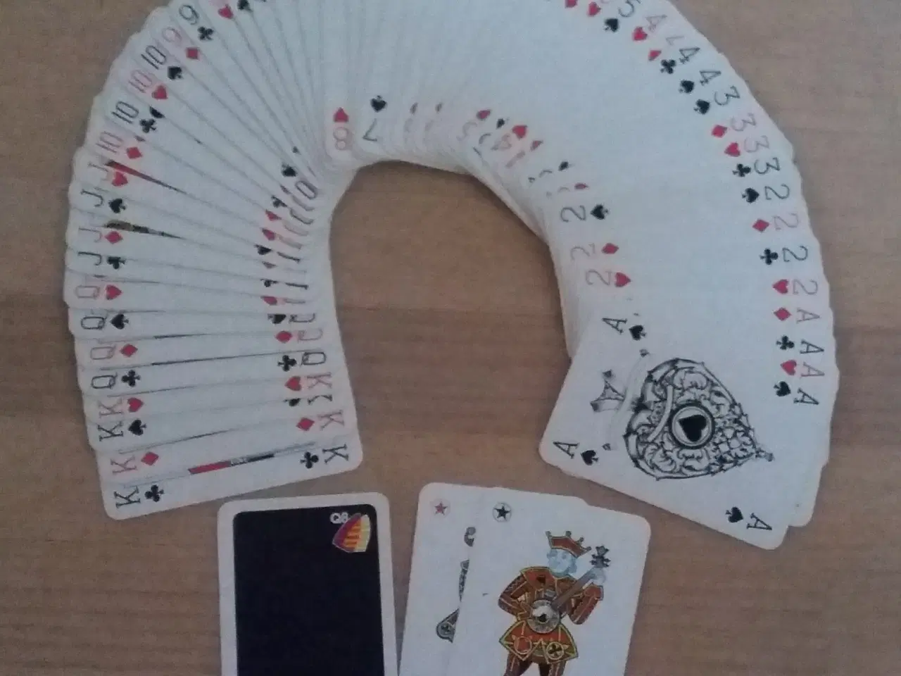 Billede 2 - SPILLEKORT Q8 og PIATNIK