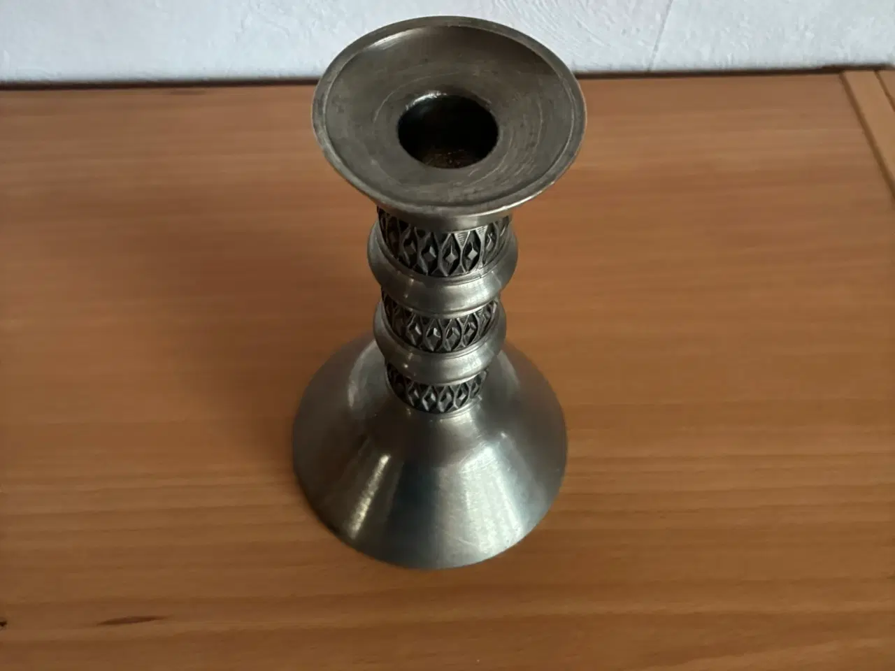 Billede 2 - Høj tin lysestage