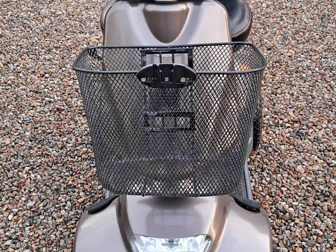 Billede 13 - 4 hjulet el-scooter med sprit nye batterier
