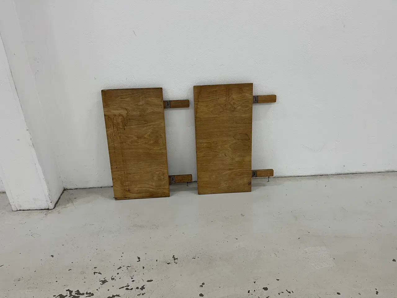 Billede 2 - Klassisk spisebordssæt i massiv eg Henry Kjærnulf.