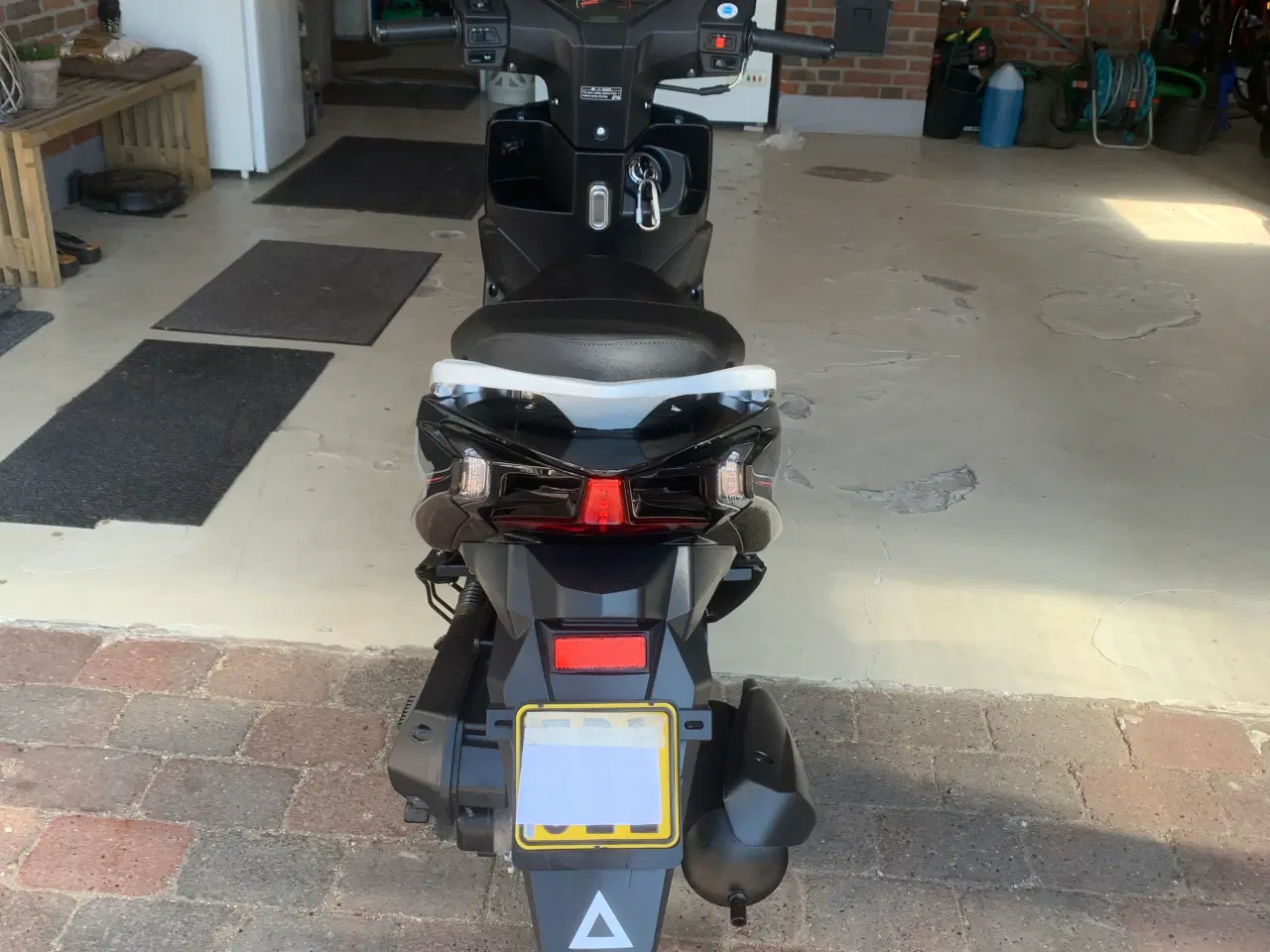 Billede 7 - Vga Street-X EFI 30 km 1/2 år gl. 