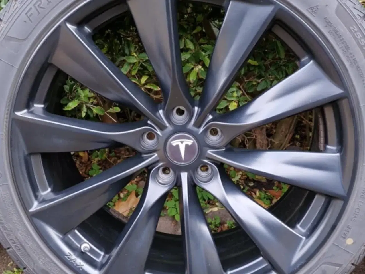 Billede 5 - Tesla Model Y - Vinterhjul