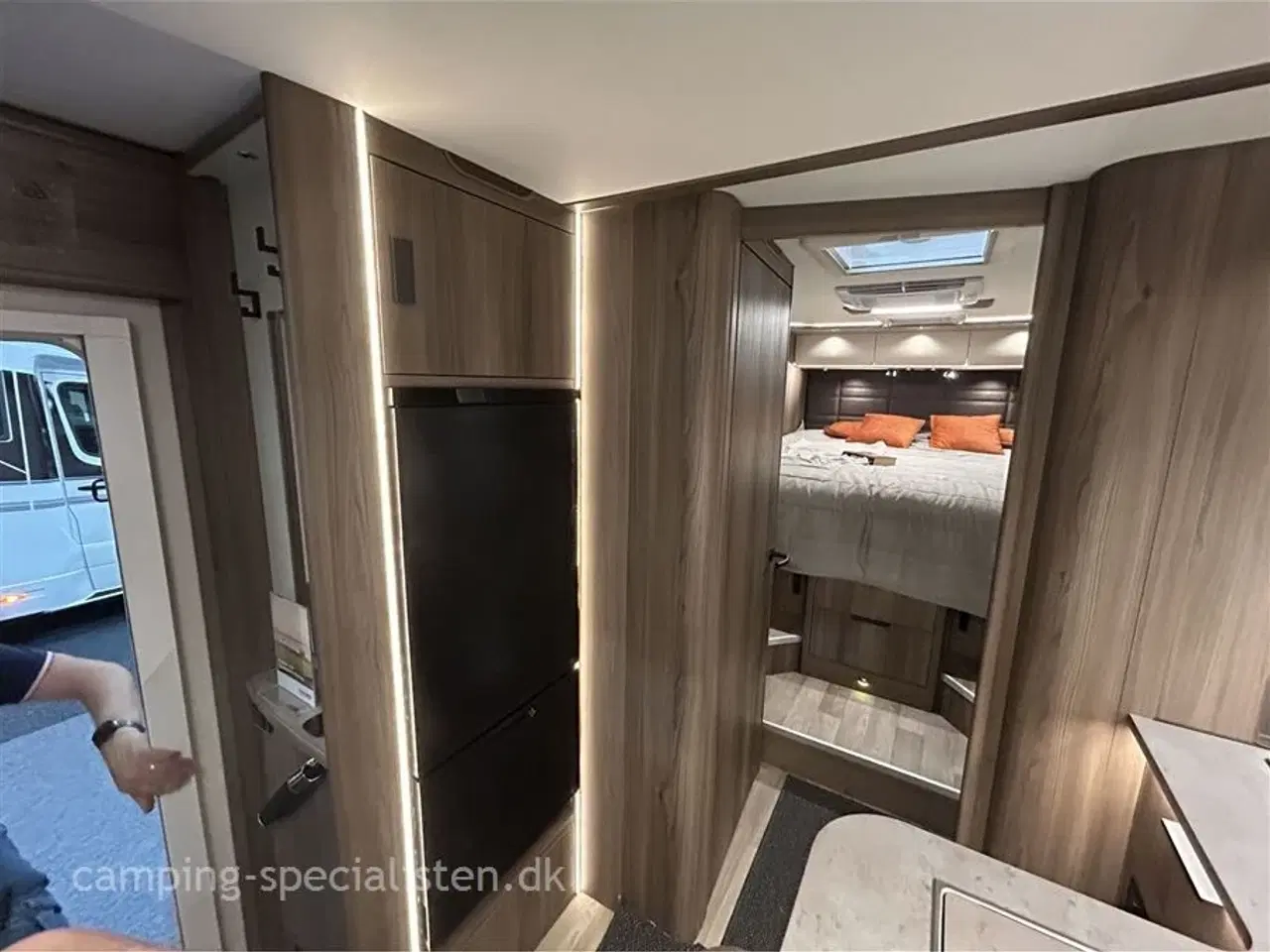 Billede 5 - 2026 - Kabe Royal   Kabe Royal x810 LQB 2026 kan snart ses hos Camping-Specialisten