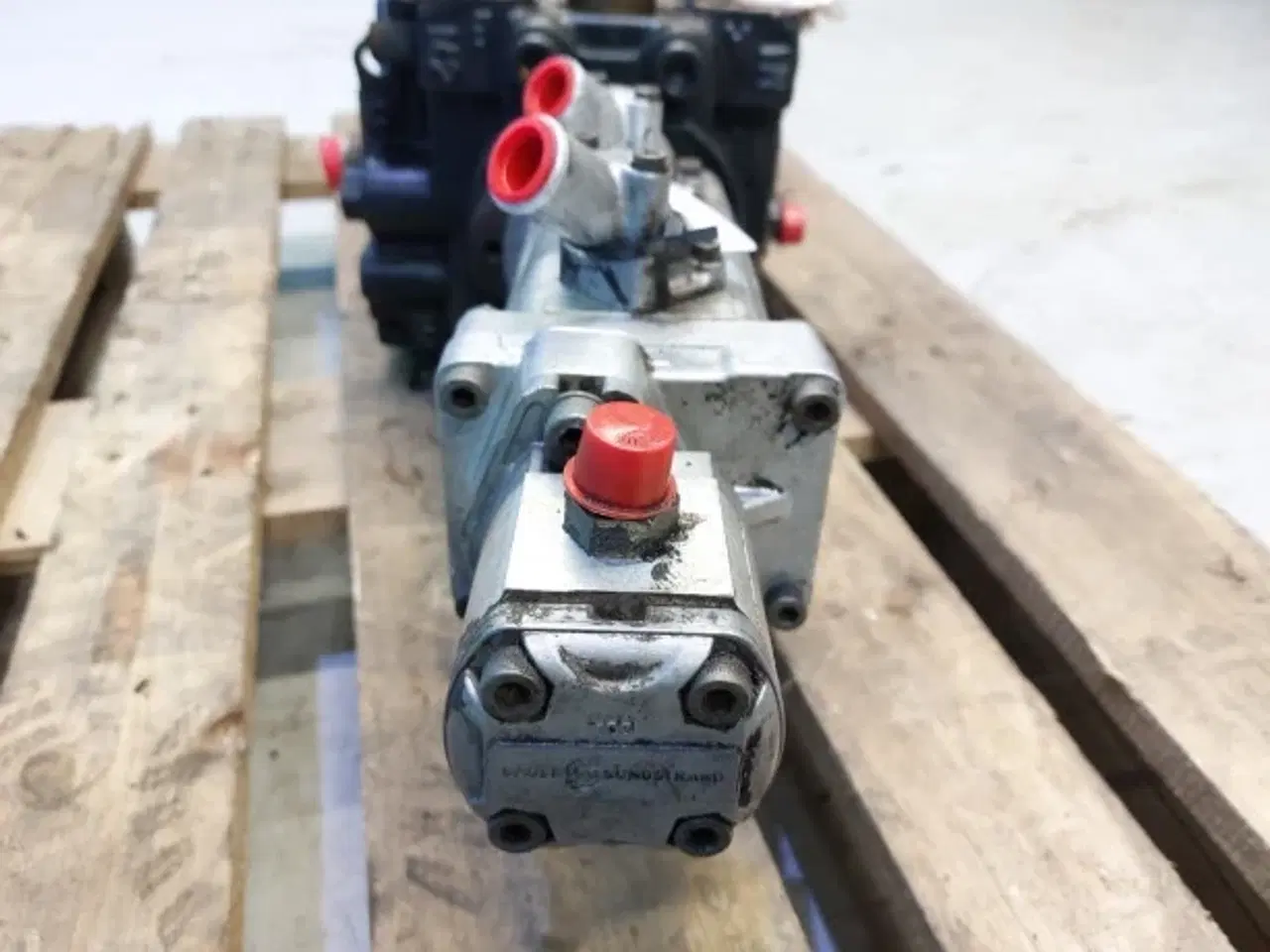 Billede 14 - New Holland FX 38 Hydraulikpumpe 84814889