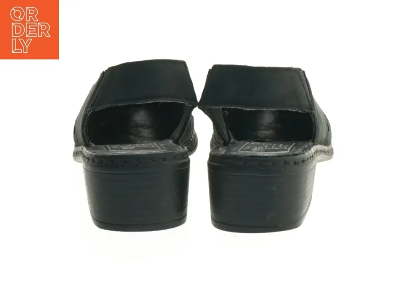 Billede 2 - Damesko med udskåret mønster fra Caprice (str. Længde, 26 cm)