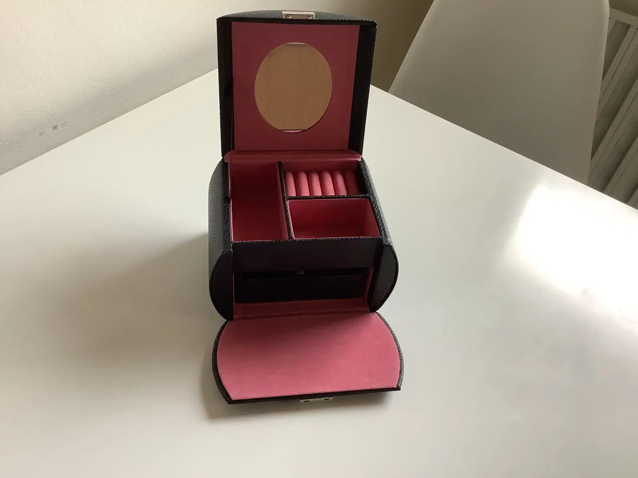 Billede 4 - Smykkeskrin med rejseskrin