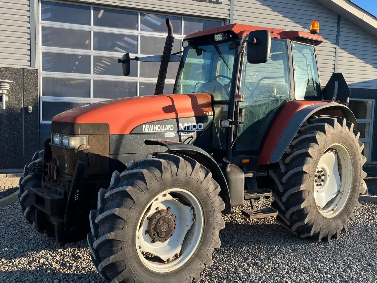 Billede 2 - New Holland M100 Med frontlift og turbo